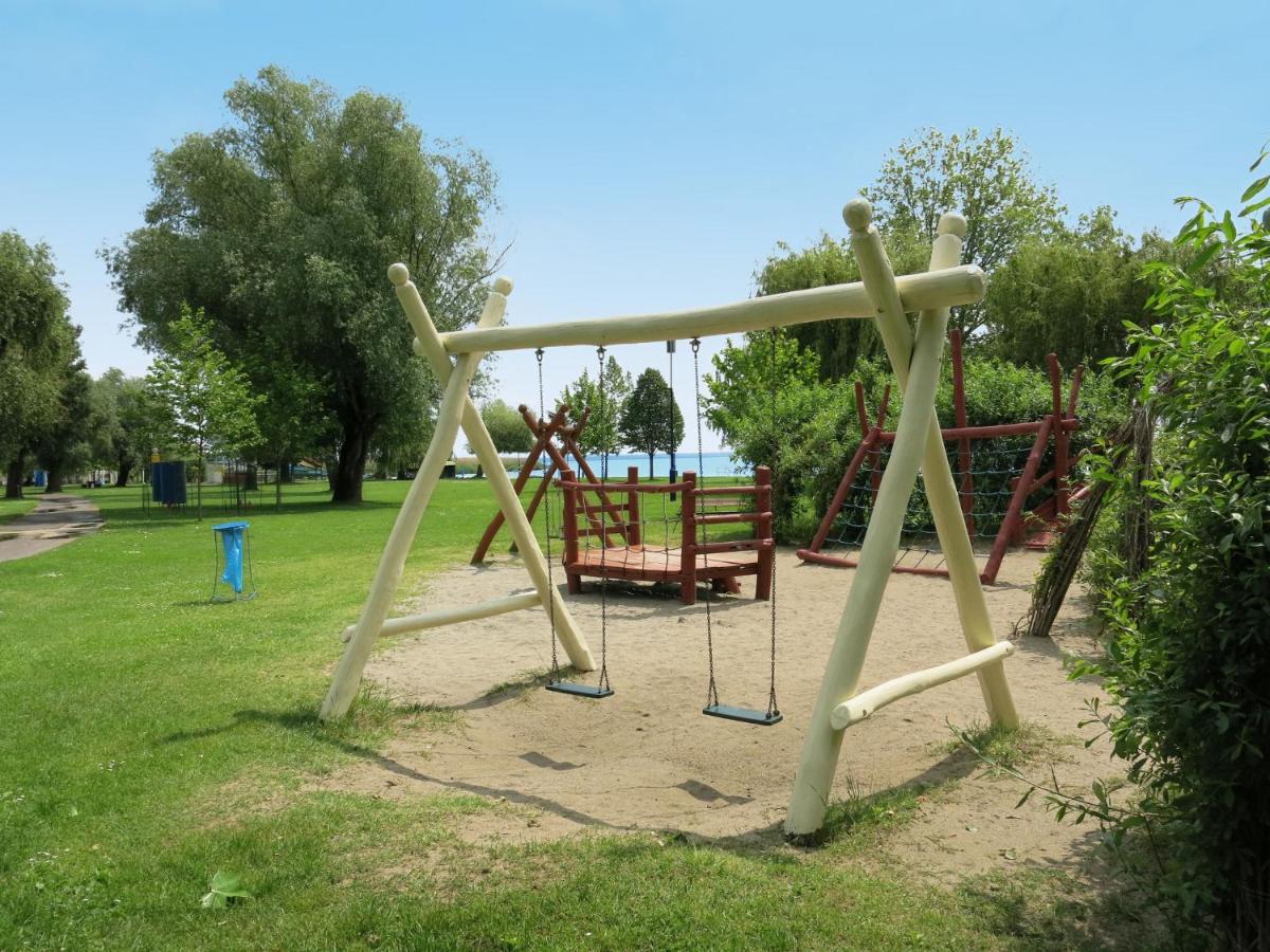 Holiday Home Balatontourist Fuered-1 By Interhome Balatonfured Exterior photo
